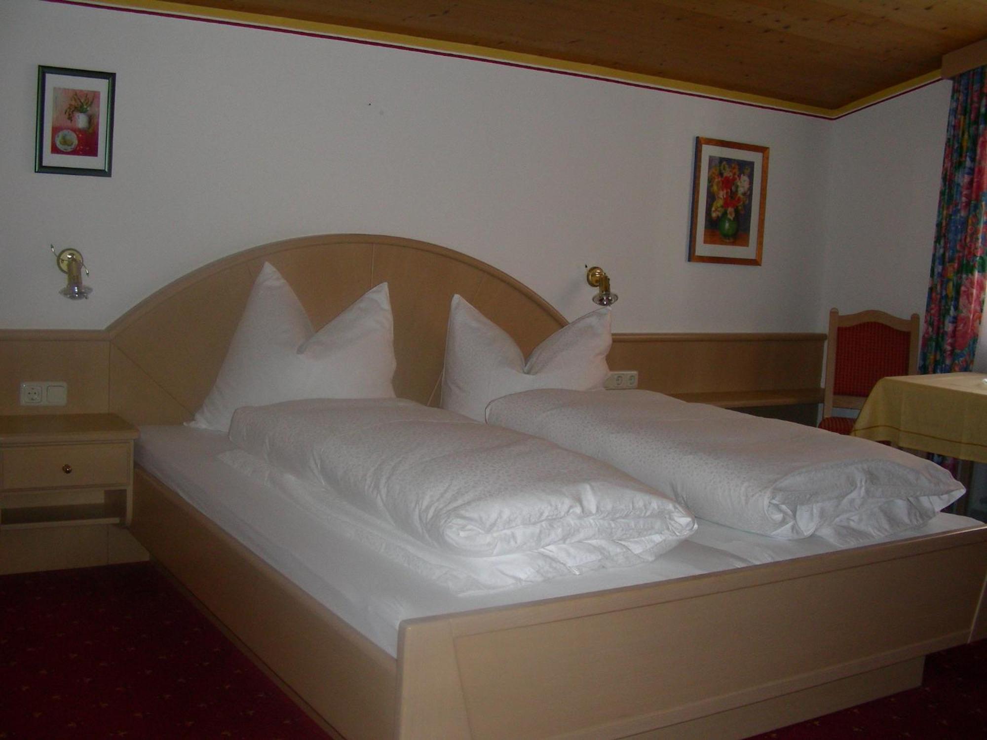 Appartements Tschol Martin St. Anton am Arlberg Zimmer foto