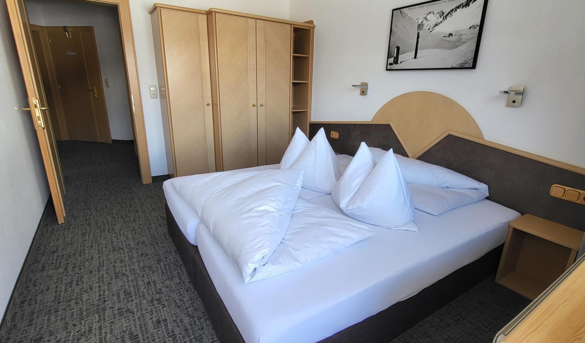 Appartements Tschol Martin St. Anton am Arlberg Zimmer foto